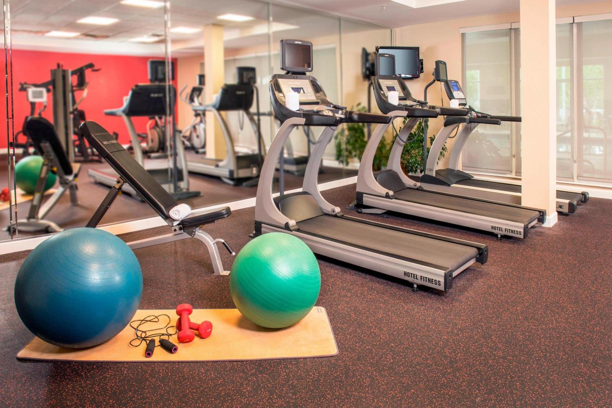 Towneplace Suites By Marriott Clinton At Joint Base Andrews Ngoại thất bức ảnh
