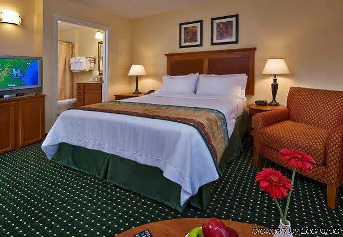Towneplace Suites By Marriott Clinton At Joint Base Andrews Ngoại thất bức ảnh